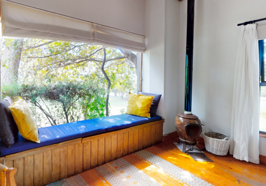 To Let 5 Bedroom Property for Rent in Rheenendal Western Cape